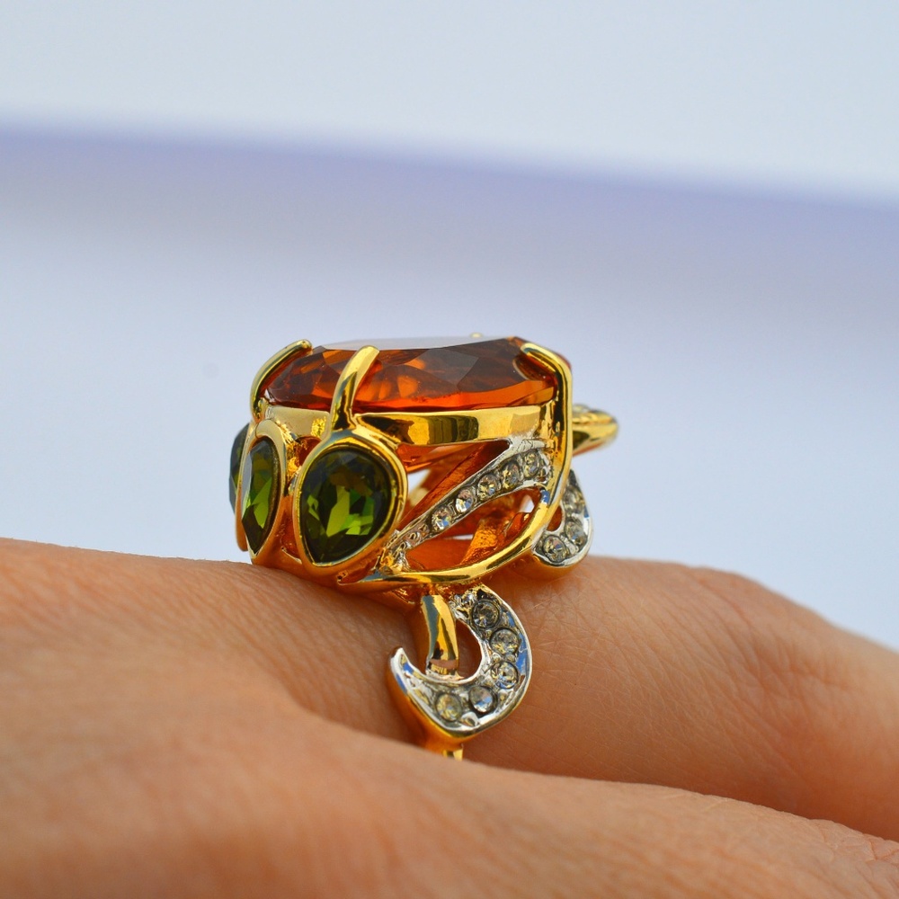 This Ring is With beautiful Swarovski stones
